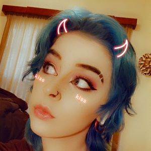 Meet your Posher, Jade